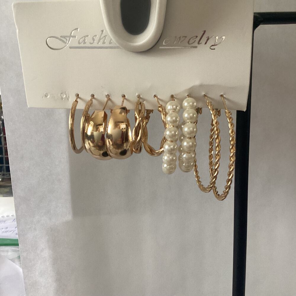 4328 NIP 5 Pair Goldtone Faux Pearls Hoops Contemporary Drop Earrings Studs